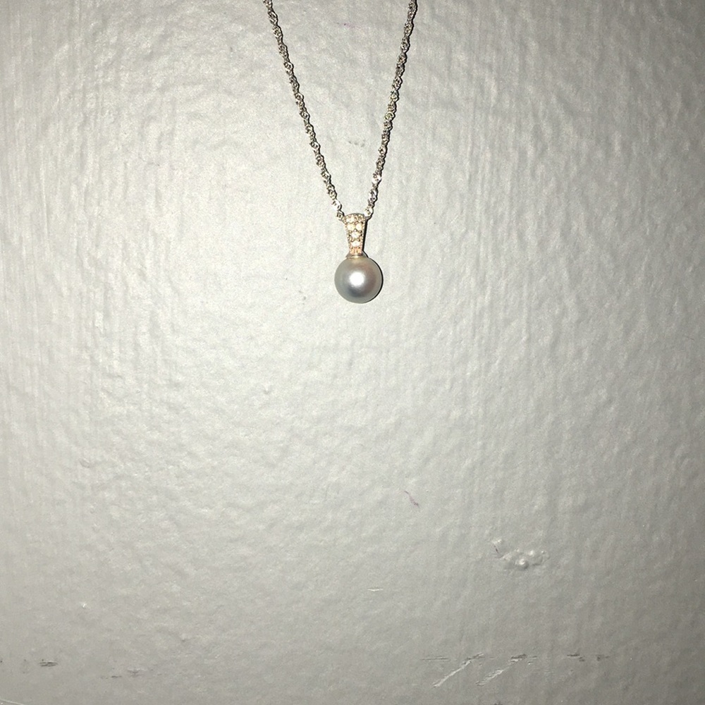 diamond and pearl necklace